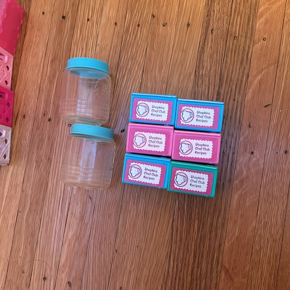 150+ shopkins bundle - Picture 6 of 6